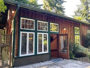 Building Photo - 4200 Archwood Ct