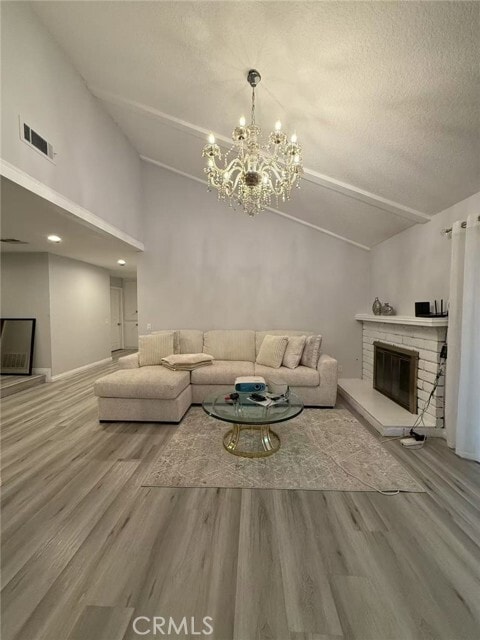 Foto del edificio - 12624 Kellogg Ave