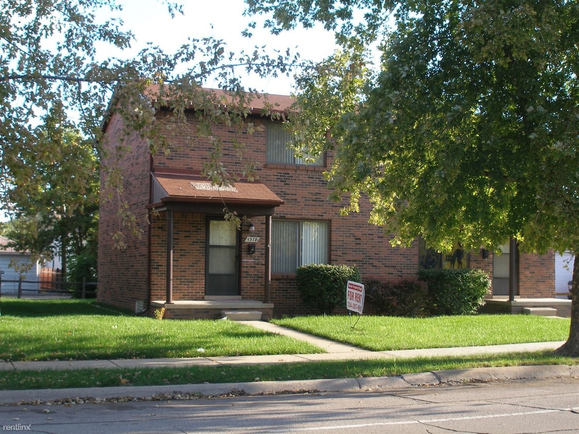 1376 Champaign Rd, Lincoln Park, MI 48146 Condo for Rent in Lincoln