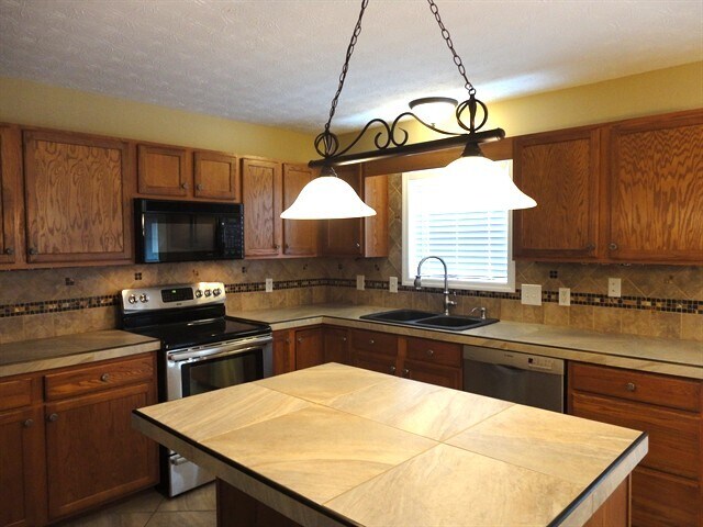 Foto del edificio - 1472 Blake Ct