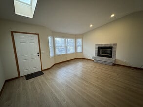 Building Photo - 2528 Austin Dr