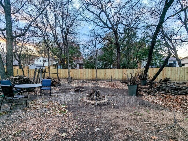 Building Photo - 11884 Evergreen Cir NW