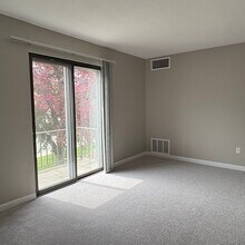 Building Photo - 57 Village Brook Ln