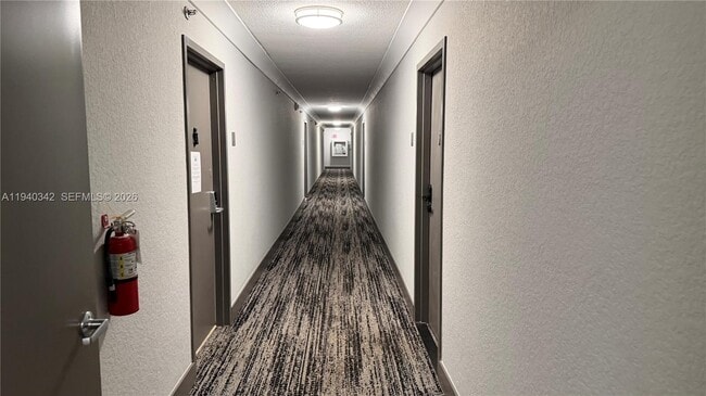 Building Photo - 16565 NE 26th Ave