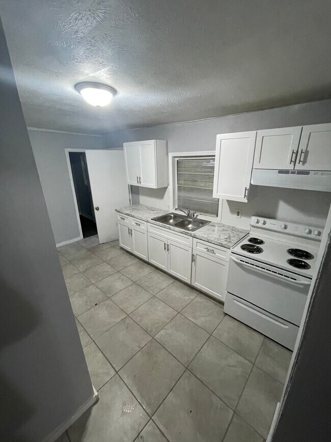 Foto del edificio - 2361 2nd Ave