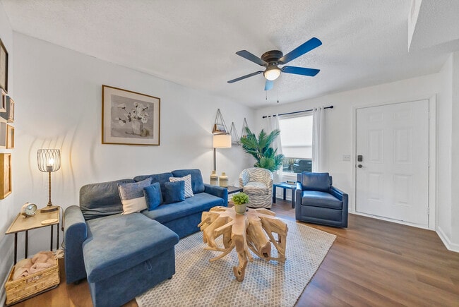 Building Photo - 138 Villa Ct