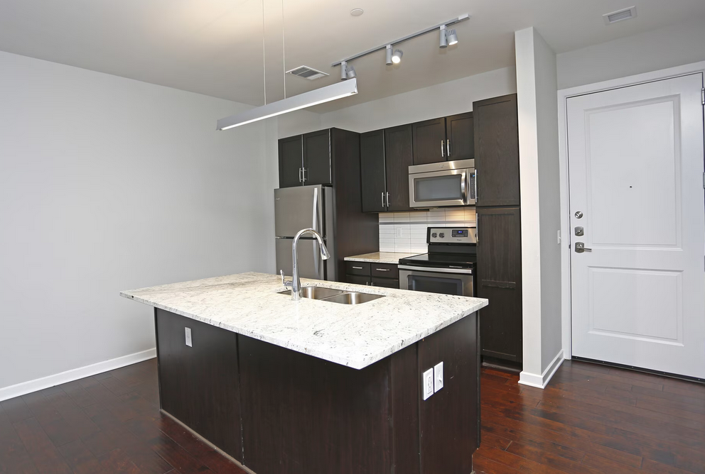 Primary Photo - 1408 Patterson St