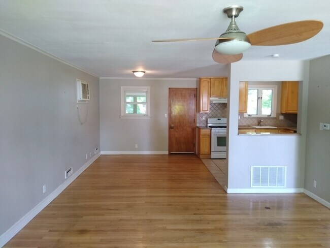 Building Photo - 43 Hearthstone Rd