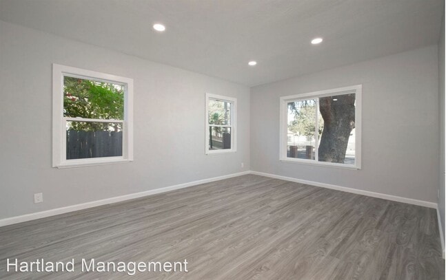 Building Photo - 2 br, 1 bath House - 3514 12th Ave