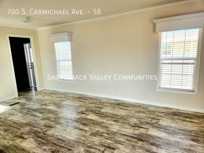 Foto del edificio - 700 S Carmichael Ave