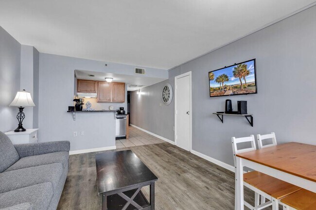 Foto del edificio - 2310 N Ocean Blvd