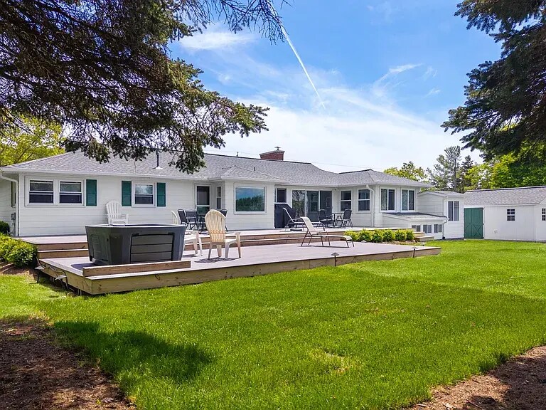 Foto principal - 18 Trafton Ln