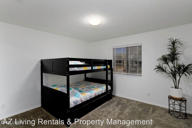 Foto del edificio - 4 br, 3 bath House - 3437 Newport Dr.