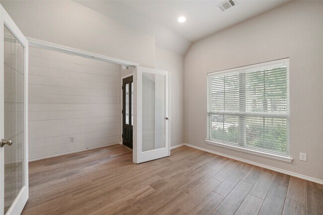 Foto del edificio - 132 Fox Trail Rd