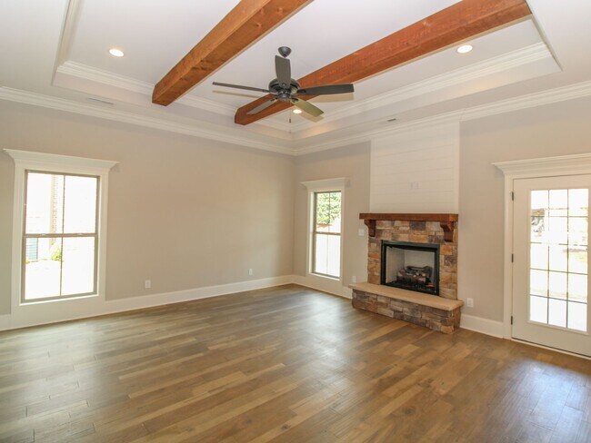 Foto del edificio - 22921 Cherry Hills Ln