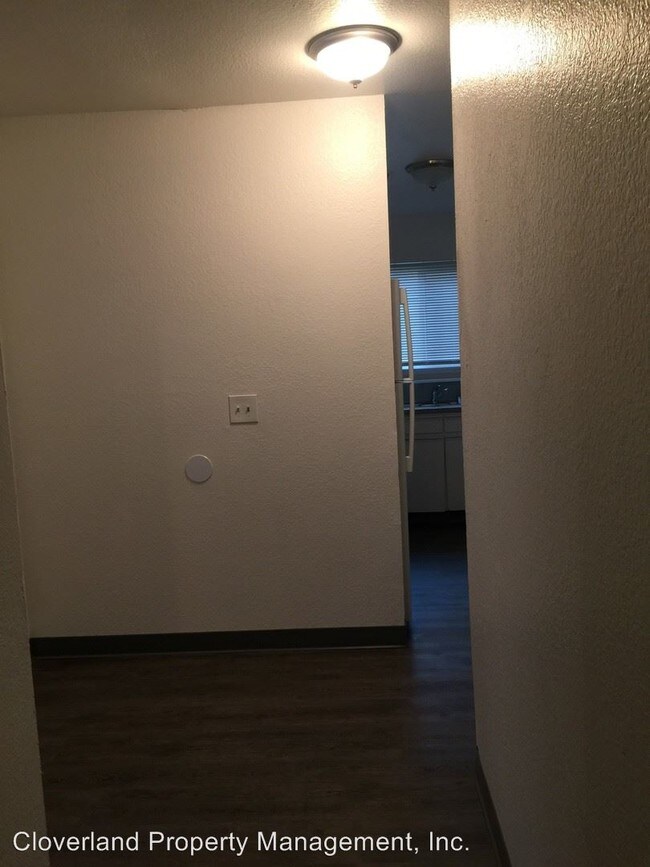 Foto del edificio - 3302 W Shields Ave