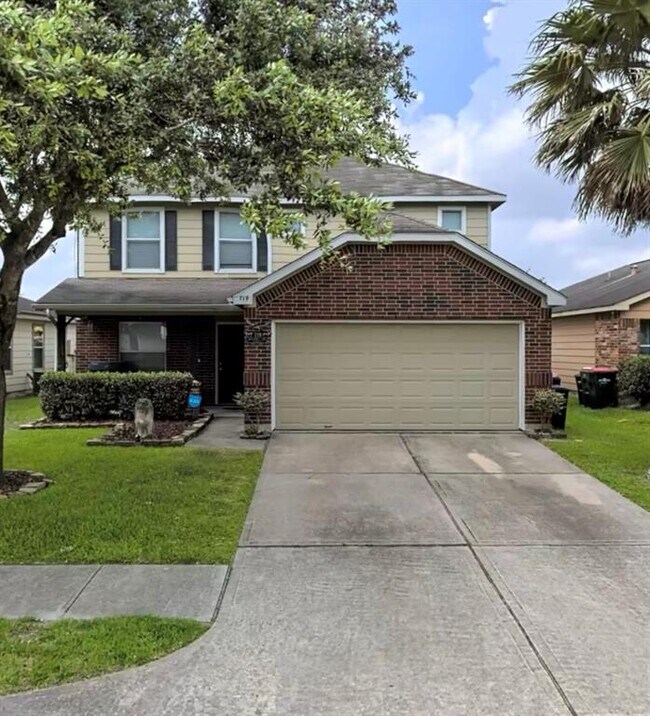 Building Photo - 719 Ashlen Dr