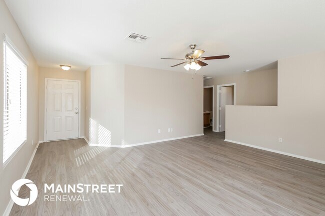 Foto del edificio - 16275 W Adams St