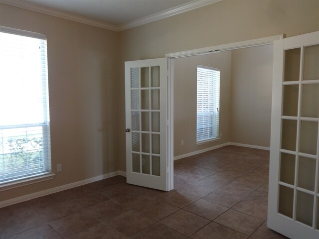 Building Photo - 3815 Golden Shores Drive