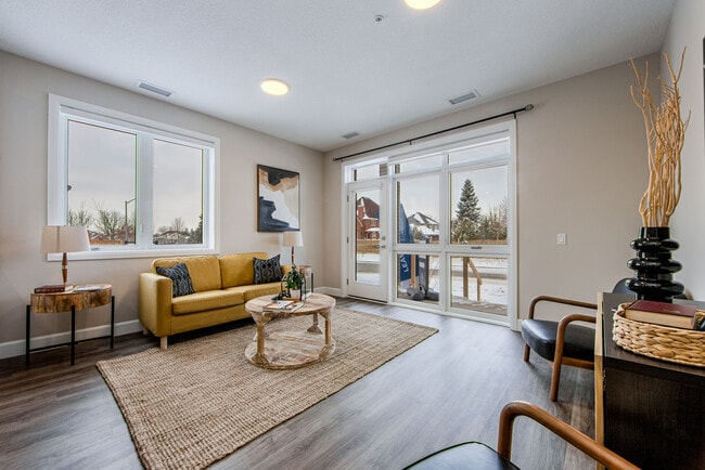Building Photo - Elio Apartments