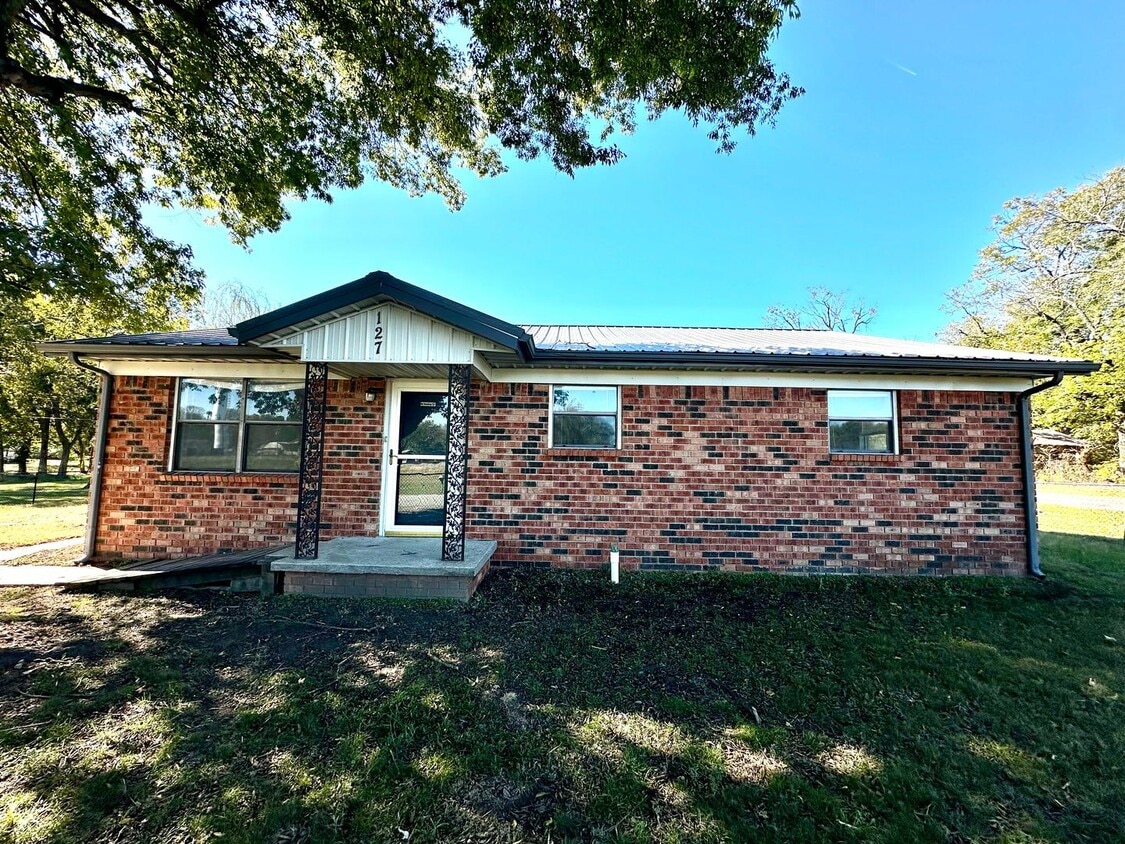 Primary Photo - 3 bed 1 1/2 Bath House/ Braggs OK