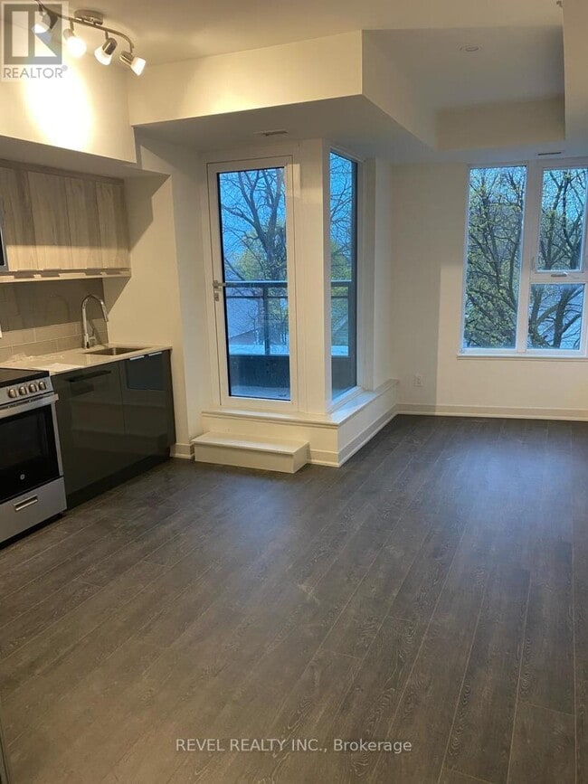 Photo du bâtiment - 90 Glen Everest Rd