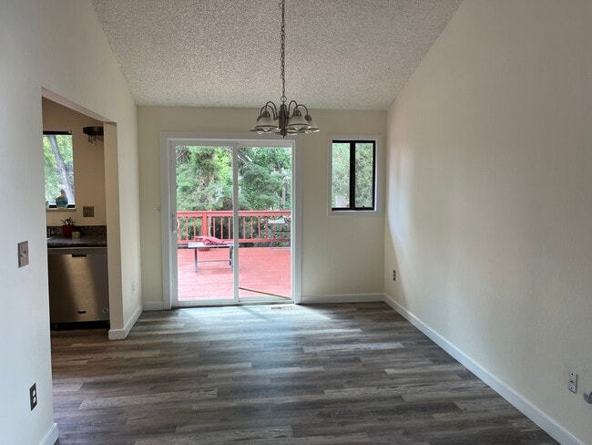 Building Photo - 765 Hermes Cir