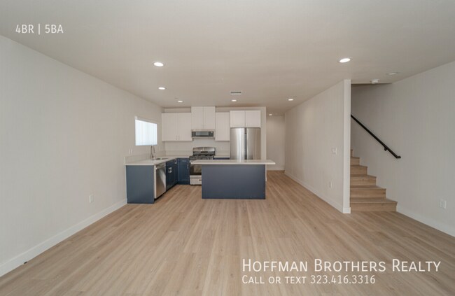 Building Photo - 204 E 29th St