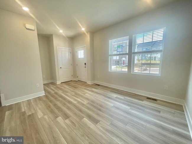 Building Photo - 2264 Marcy Dr