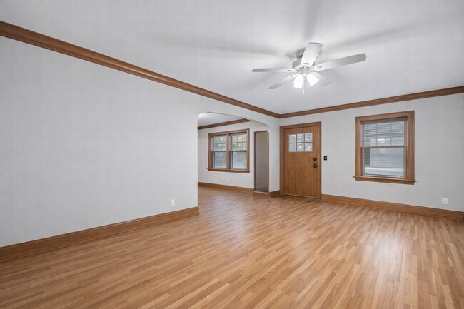 Foto del edificio - 811 Snelling Ave N