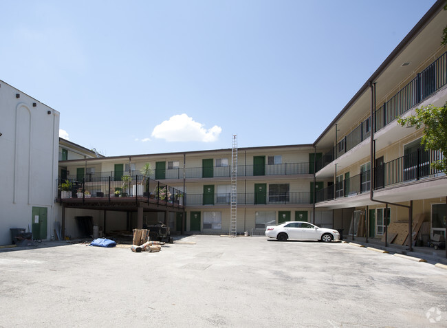 Building Photo - Sterling Crest