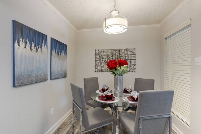 Foto del edificio - Brixton McKinney Apartments