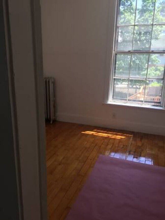 Foto del edificio - Budget Friendly Apt Near T, Harvard and Bo...
