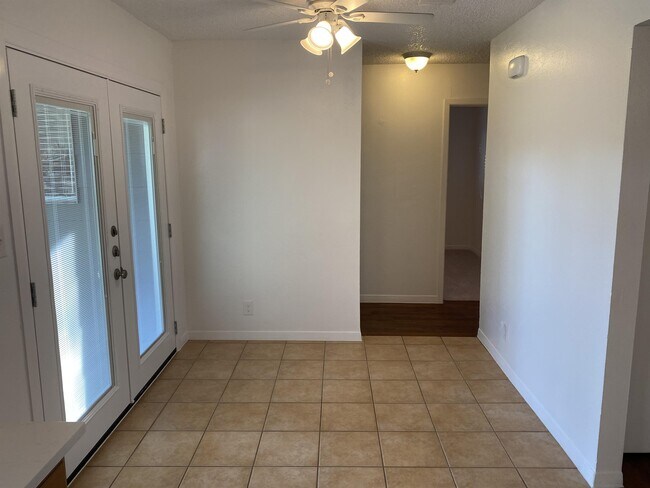 Foto del edificio - 6003 Waycross Dr