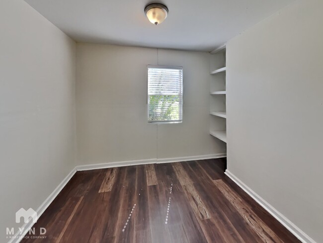 Foto del edificio - 3151 Cruse Rd NW