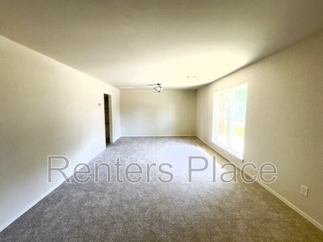 Foto del edificio - 6817 E 95th St