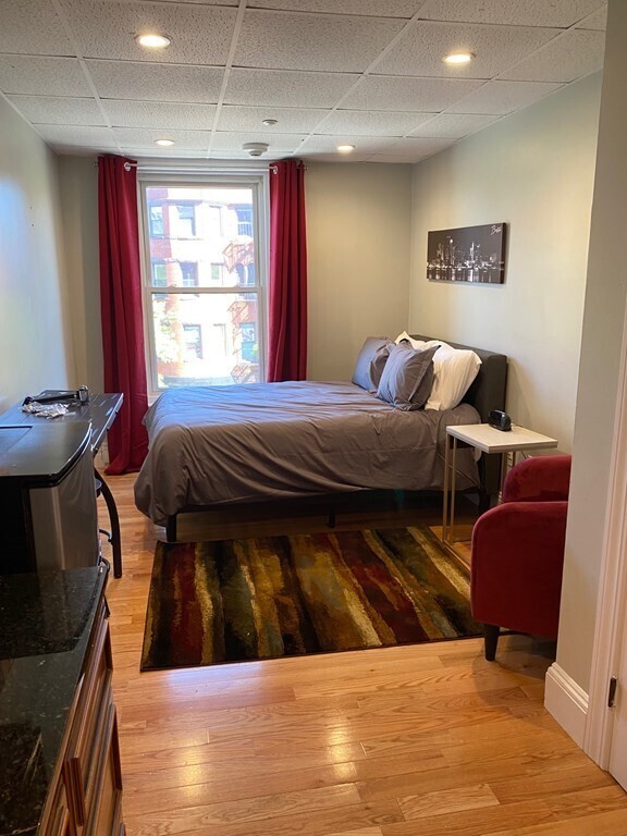 Foto del edificio - 302 Newbury St