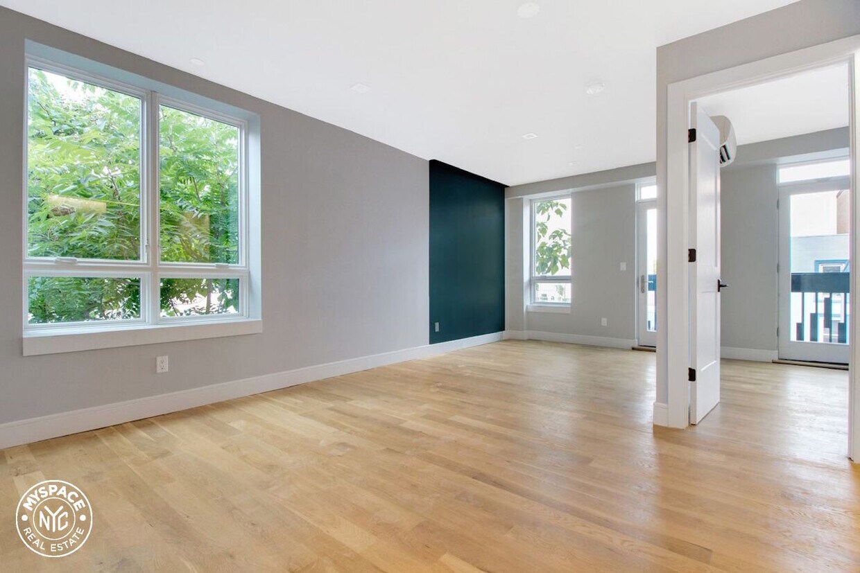 Foto principal - 102 Quincy St