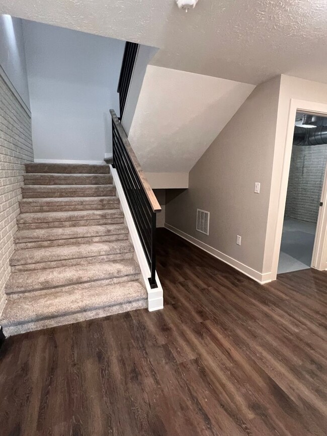 Building Photo - NEW! Luxury 3 Bedroom in Midtown