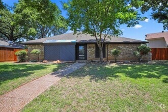 Building Photo - 39 Lakewood Dr