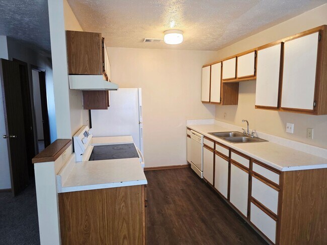 Foto del edificio - 4857 Marshall Dr