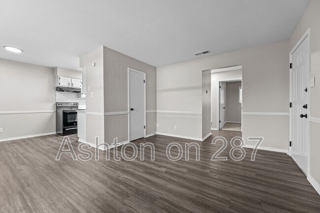 Building Photo - 1301 US-287