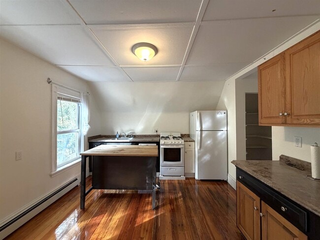 Building Photo - 94 Morrison Ave Building Photo - 94 Morrison Ave