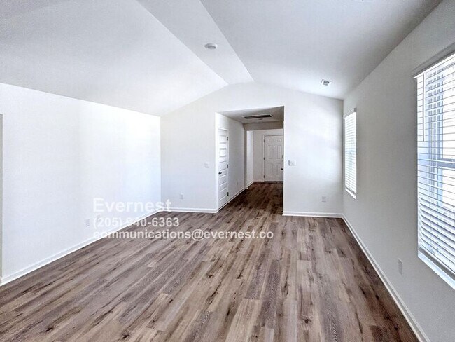 Foto del edificio - 1435 Long Leaf Ln