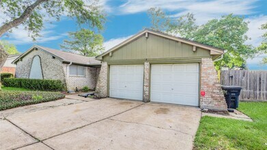 Building Photo - 9510 Huntington Way Dr