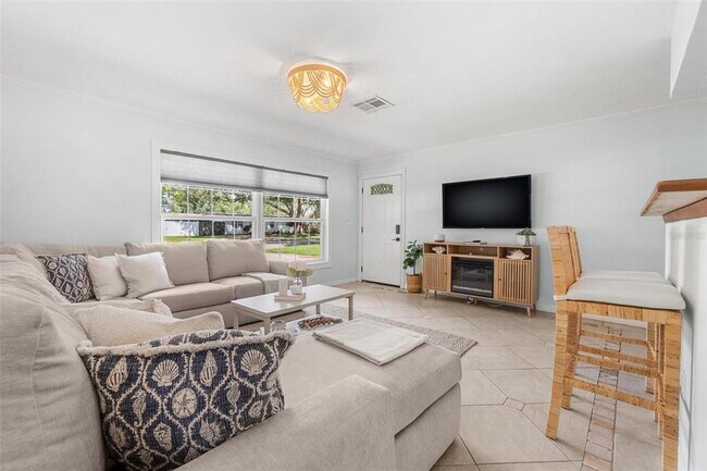 Building Photo - 6841 13th St N