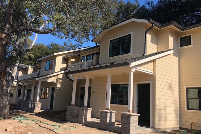 Building Photo - 605 W Anapamu St