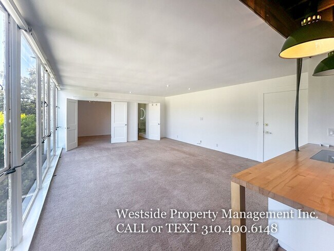 Foto del edificio - 289 S Barrington Ave