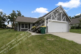 Building Photo - 3937 Springfield St