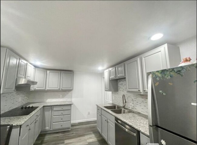 Foto del edificio - 1197 S Kendall Ct